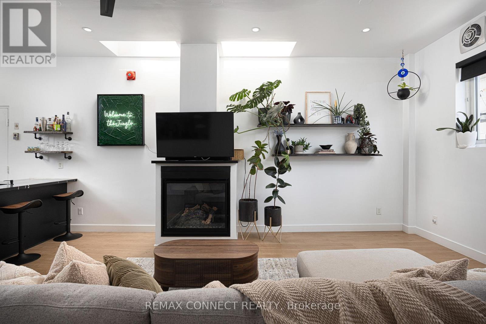#106 99 COLEMAN AVENUE - 8
