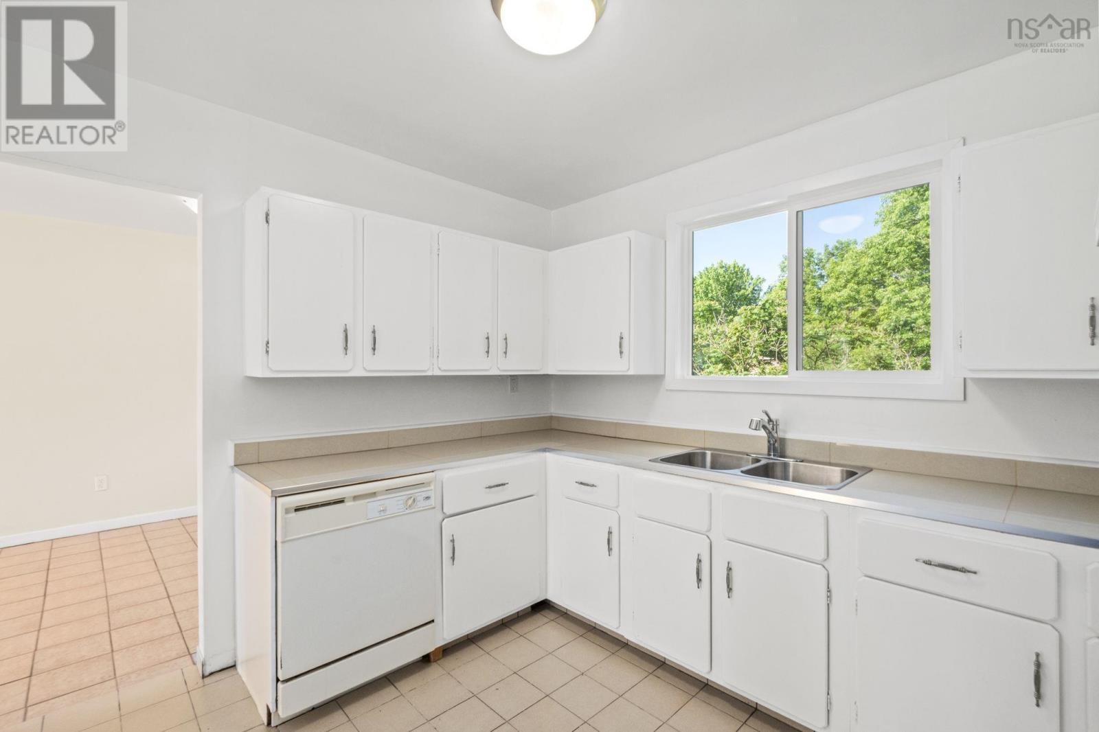 3 Ruben Court - 10