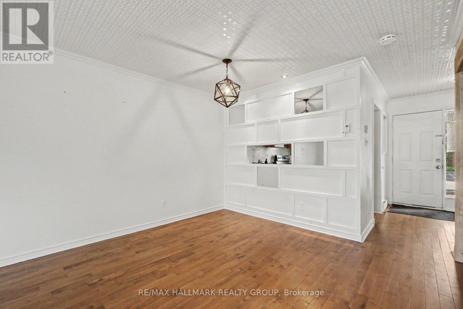 #101 3045 OLYMPIC WAY - 10