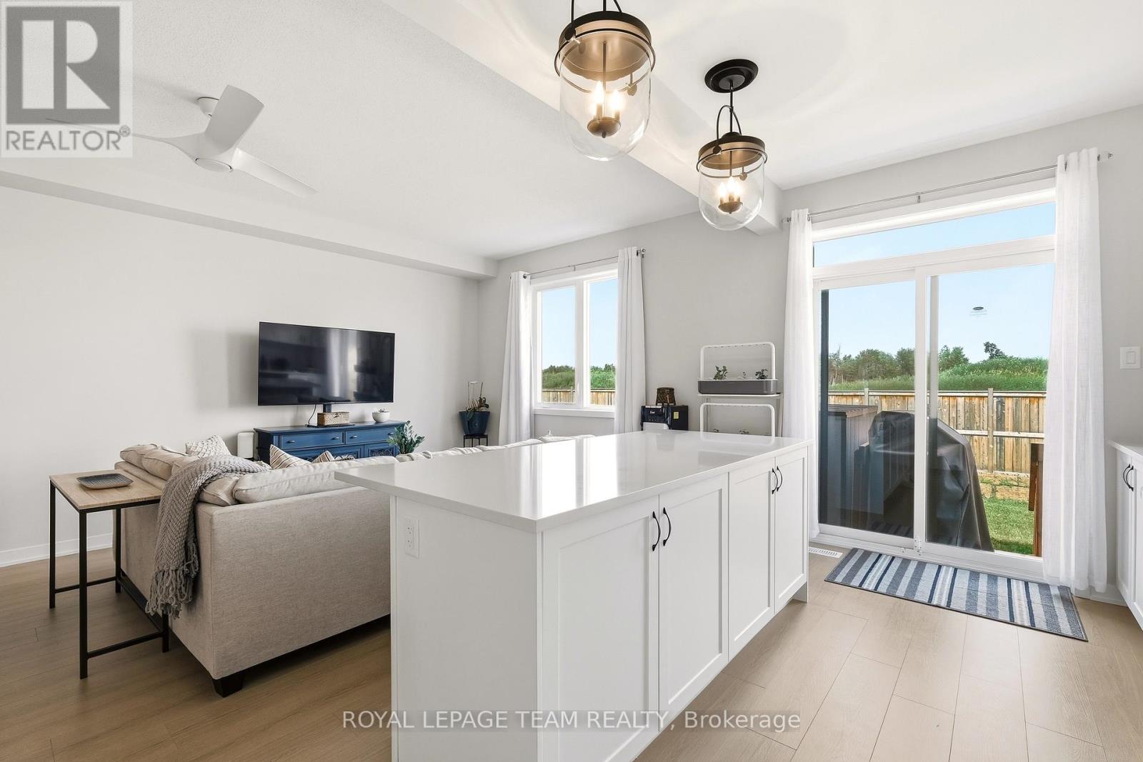 184 ROBERT PERRY STREET - Image 15