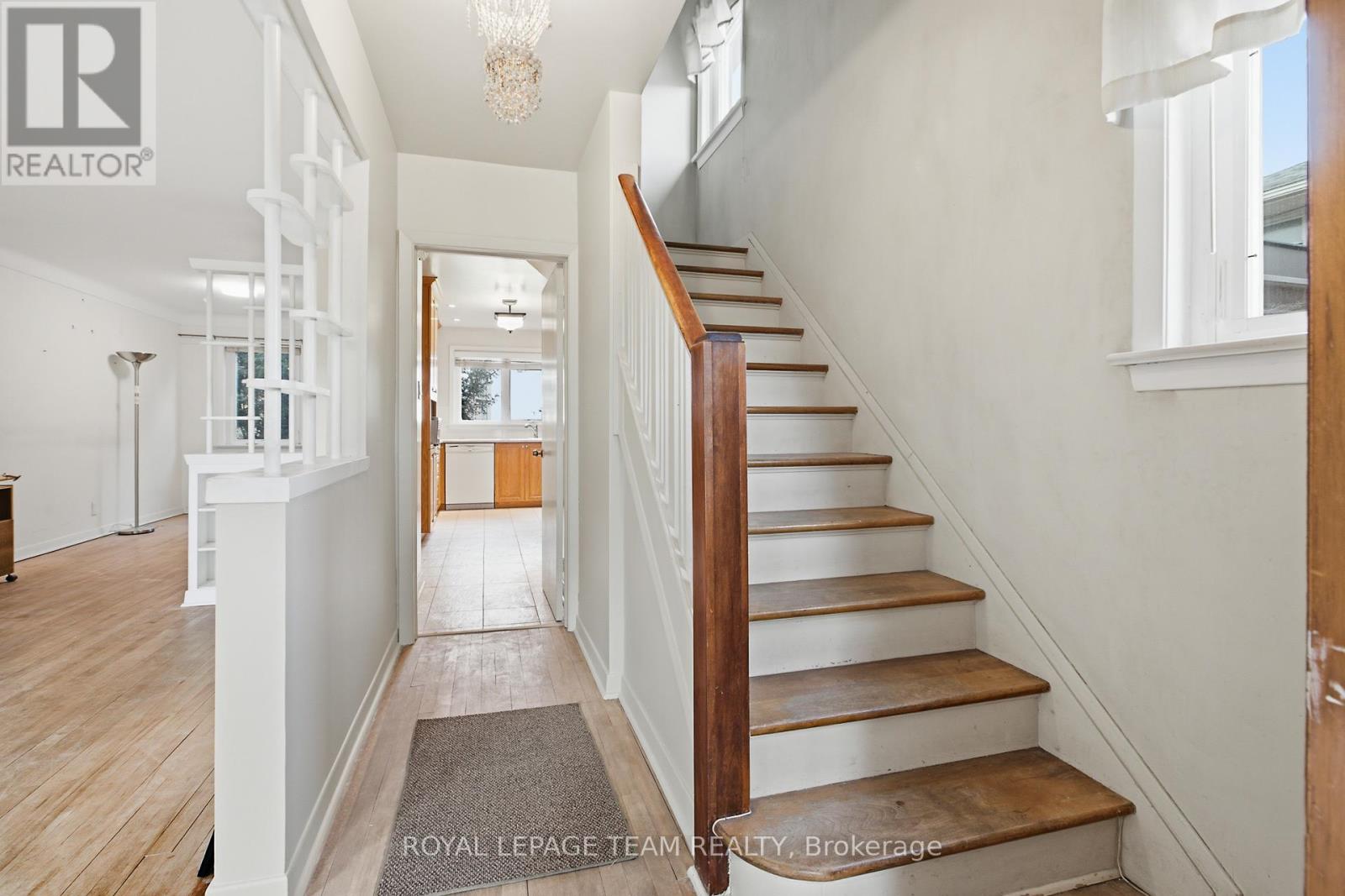 1020 RIDDELL AVENUE S - 13