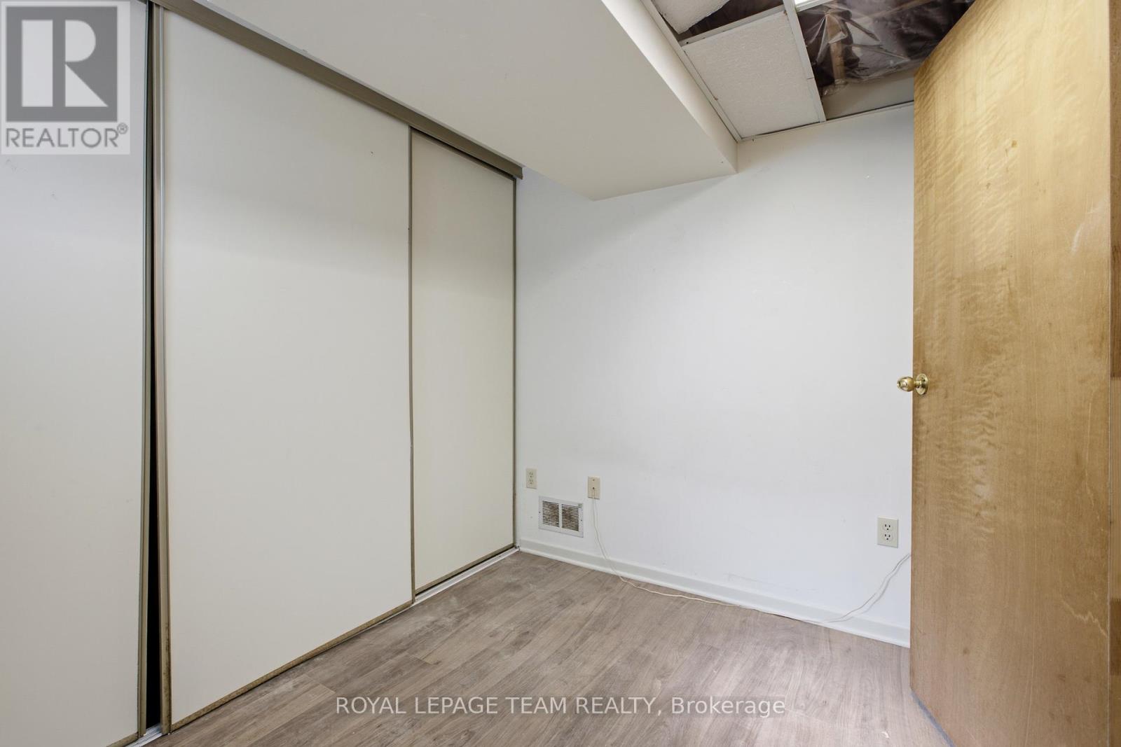 1020 RIDDELL AVENUE S - 24
