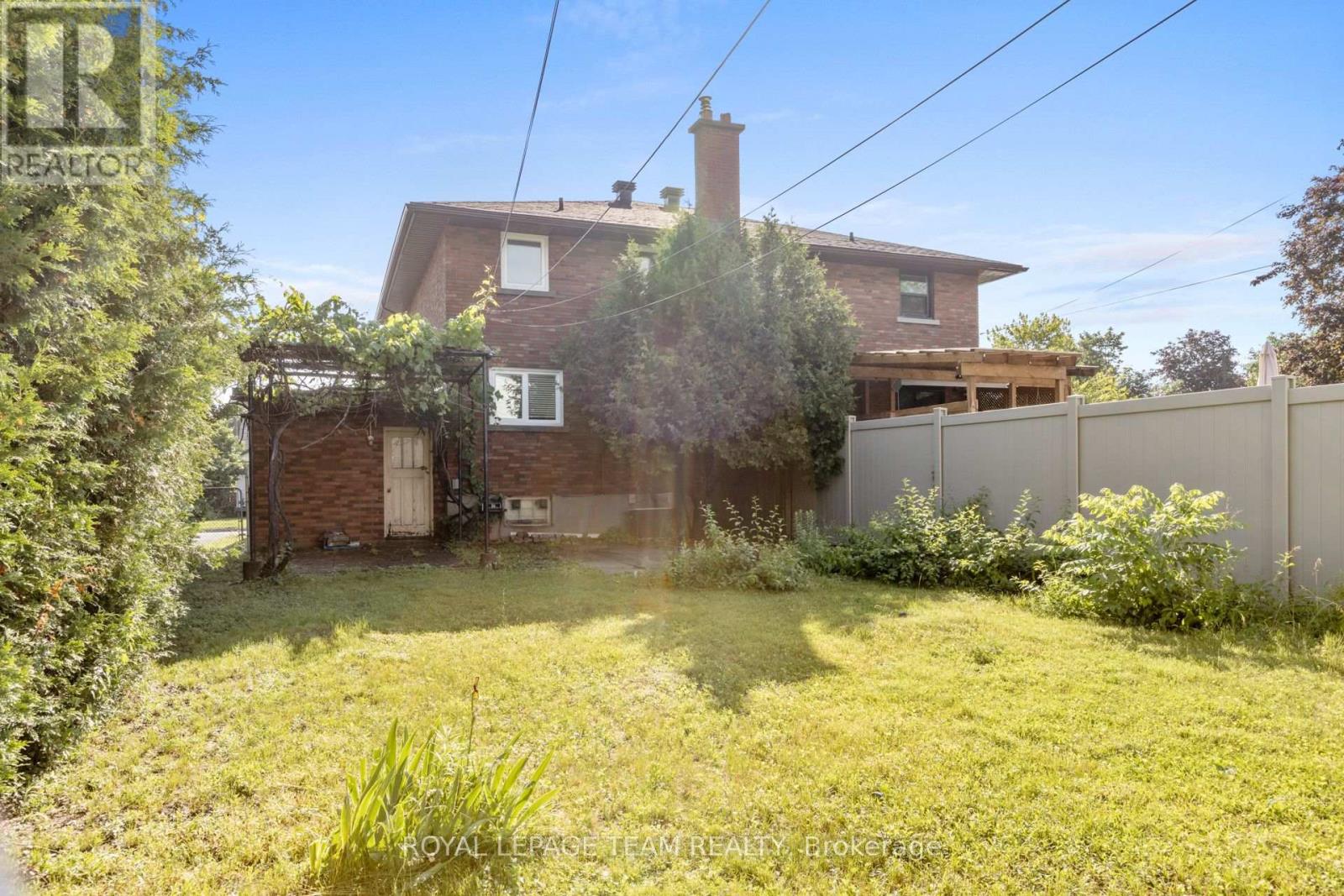 1020 RIDDELL AVENUE S - 32