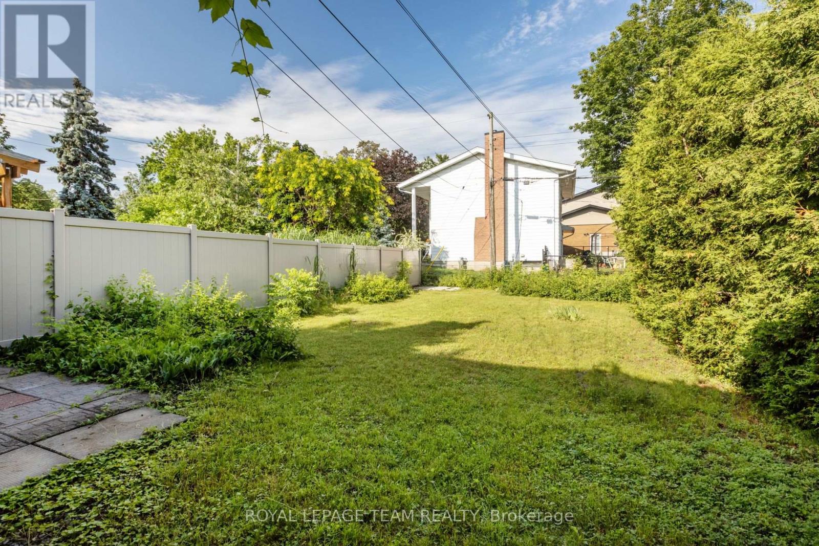 1020 RIDDELL AVENUE S - 33