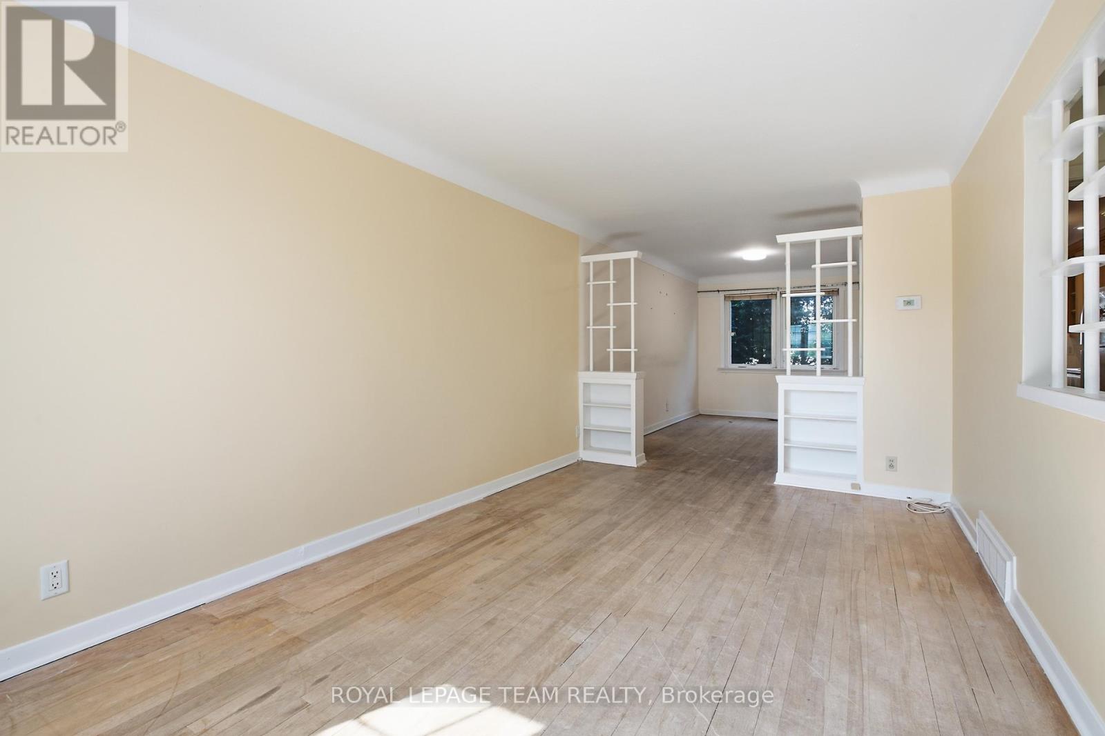 1020 RIDDELL AVENUE S - 5