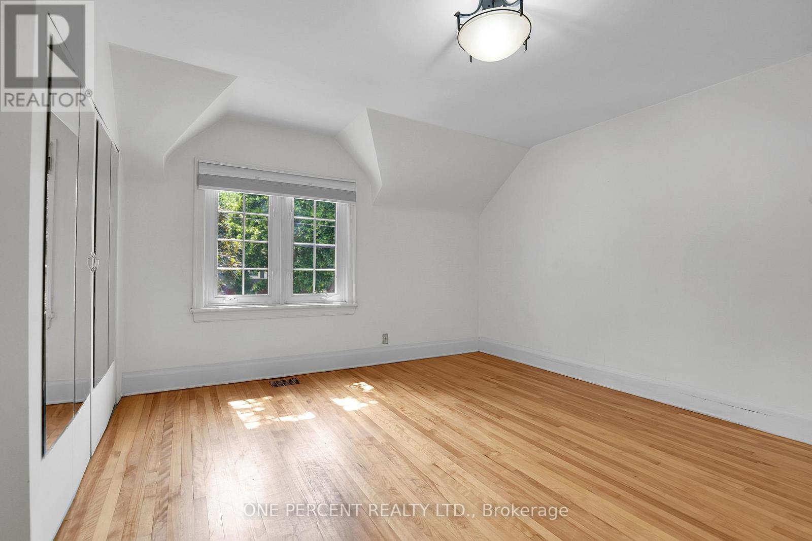 6 Bed, 2 Bath House for Sale in Ottawa – 705 PARKDALE AVENUE, Ottawa – MLS# X13525992 - Image 22