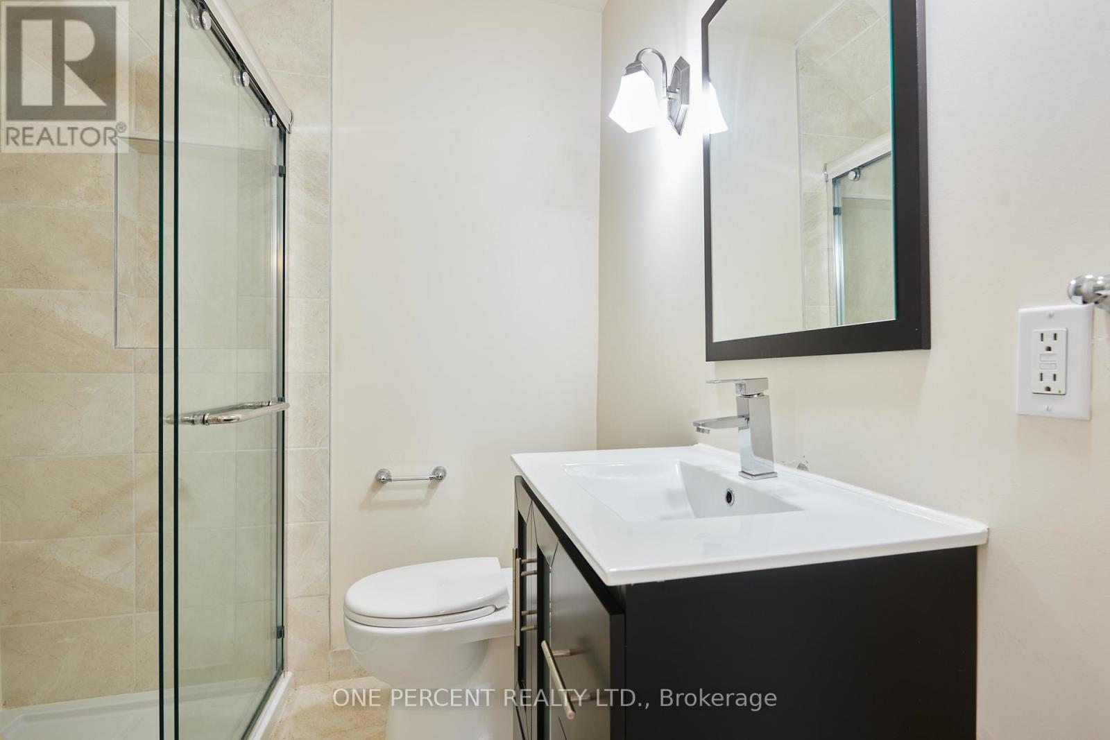 6 Bed, 2 Bath House for Sale in Ottawa – 705 PARKDALE AVENUE, Ottawa – MLS# X13525992 - Image 24