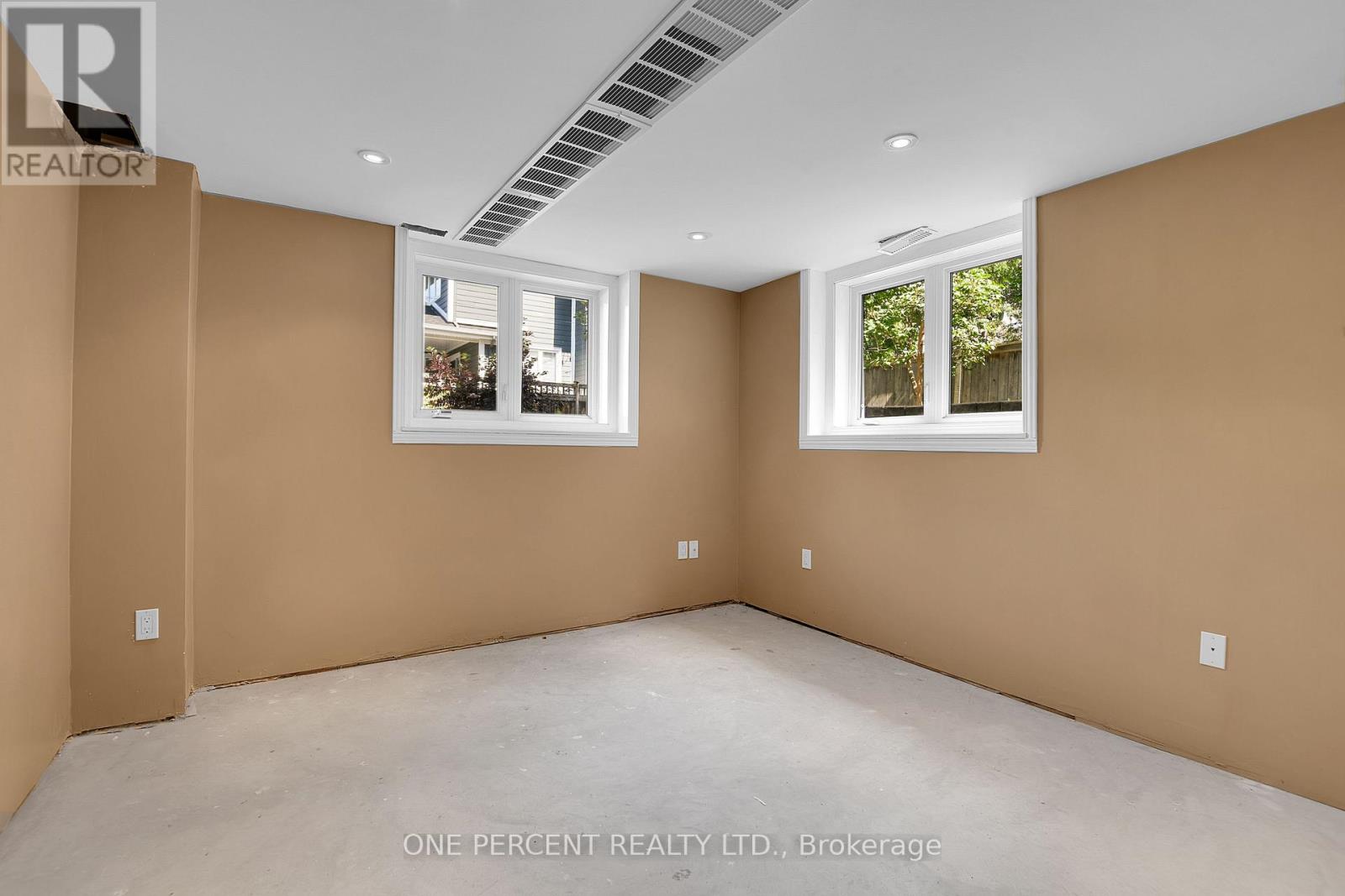 6 Bed, 2 Bath House for Sale in Ottawa – 705 PARKDALE AVENUE, Ottawa – MLS# X13525992 - Image 29