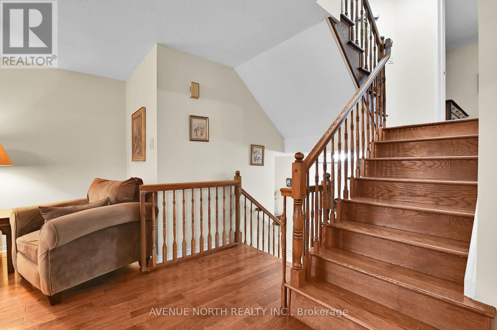 48 HACKETT STREET - 16