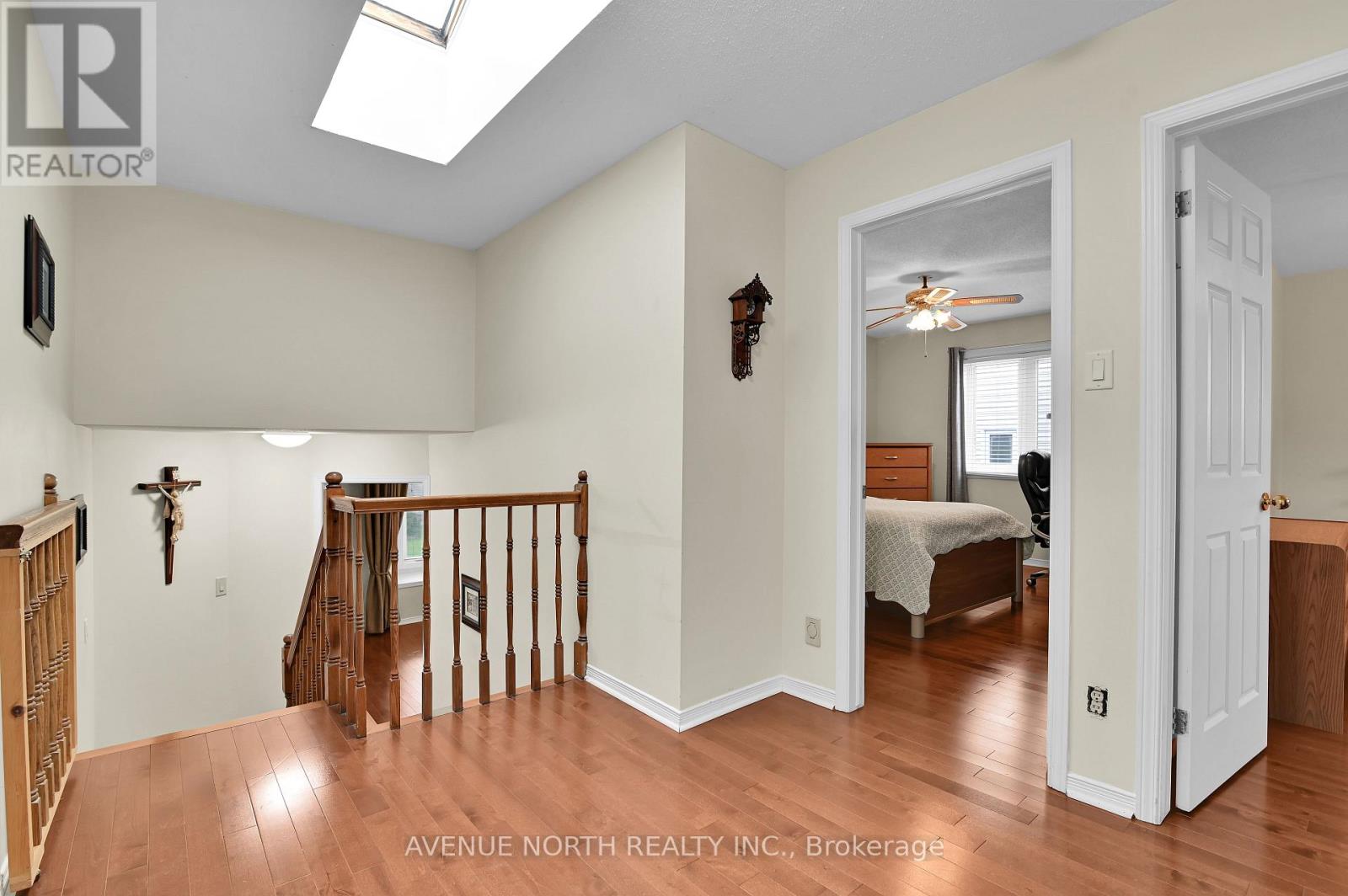 48 HACKETT STREET - 22