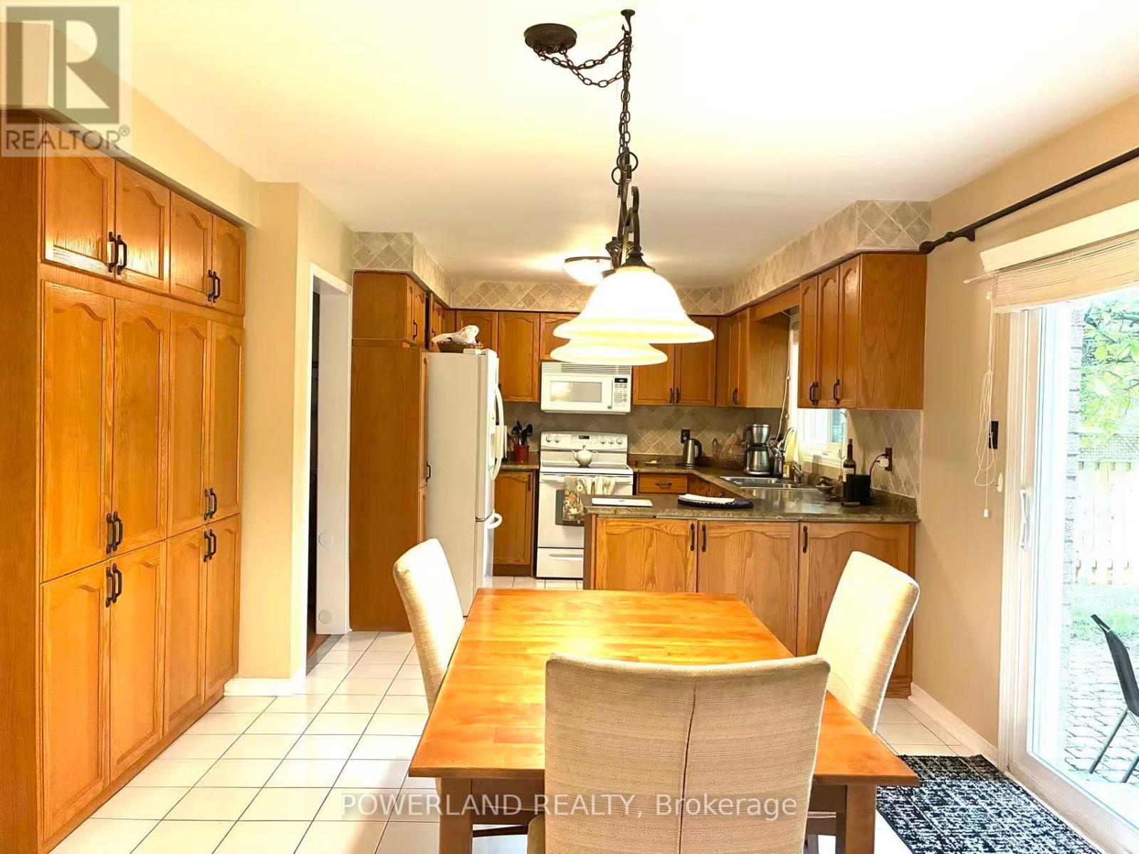 816 HOLLANDER ROAD - 14