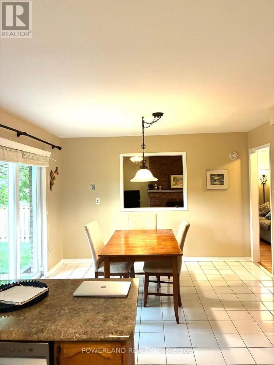 816 HOLLANDER ROAD - 15