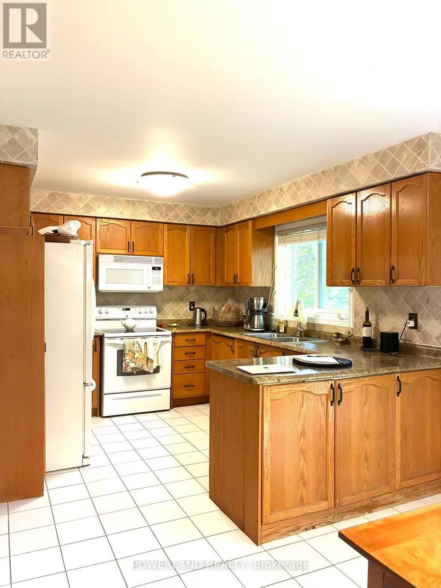 816 HOLLANDER ROAD - 16