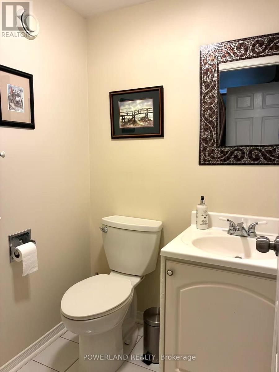 816 HOLLANDER ROAD - 19