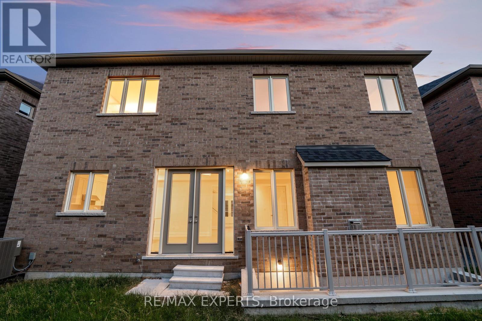 60 BUD LEGGETT CRESCENT - 49