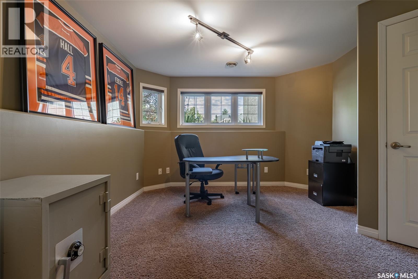 627 Budz CRESCENT — photo 32