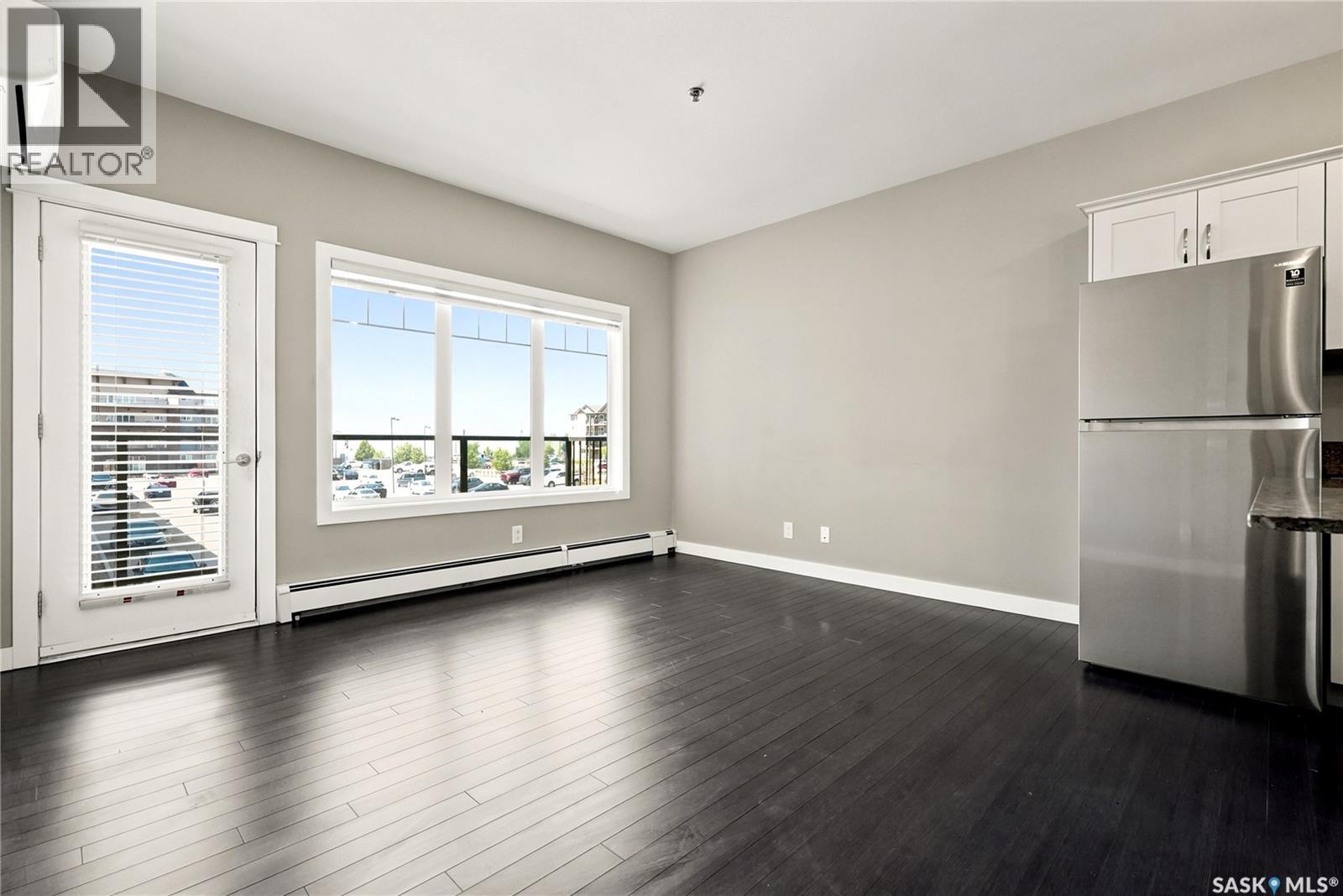 #203 702 Hart ROAD - 15