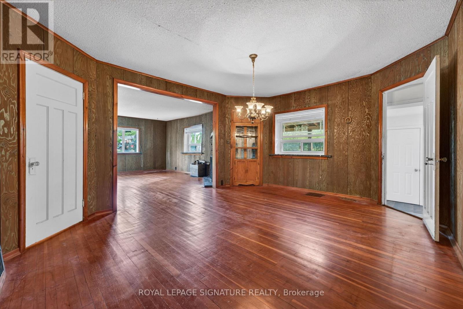 429 ROUGE HILLS DRIVE - 11