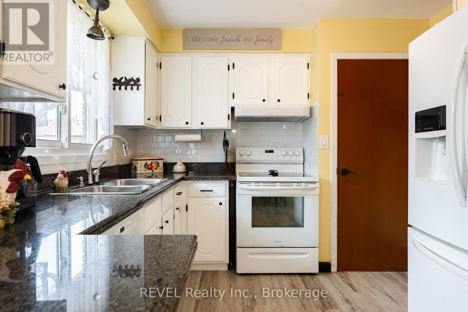 8257 POST ROAD - 12