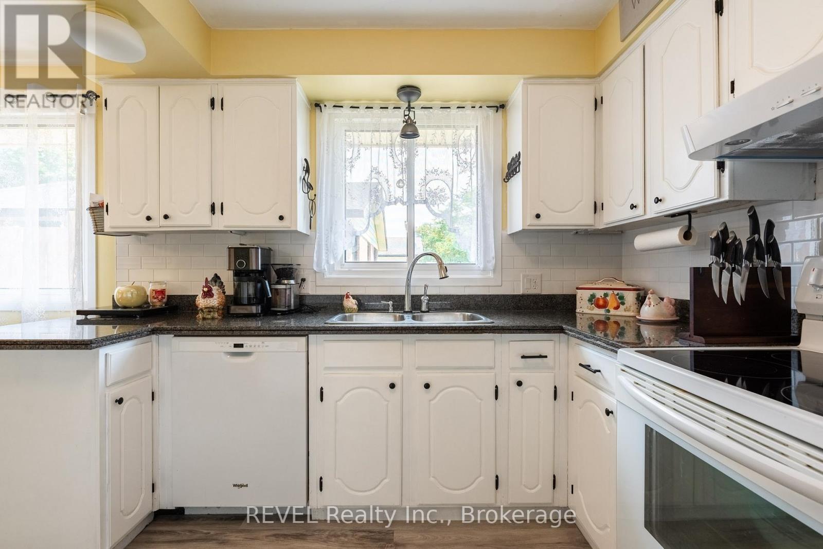 8257 POST ROAD - 2