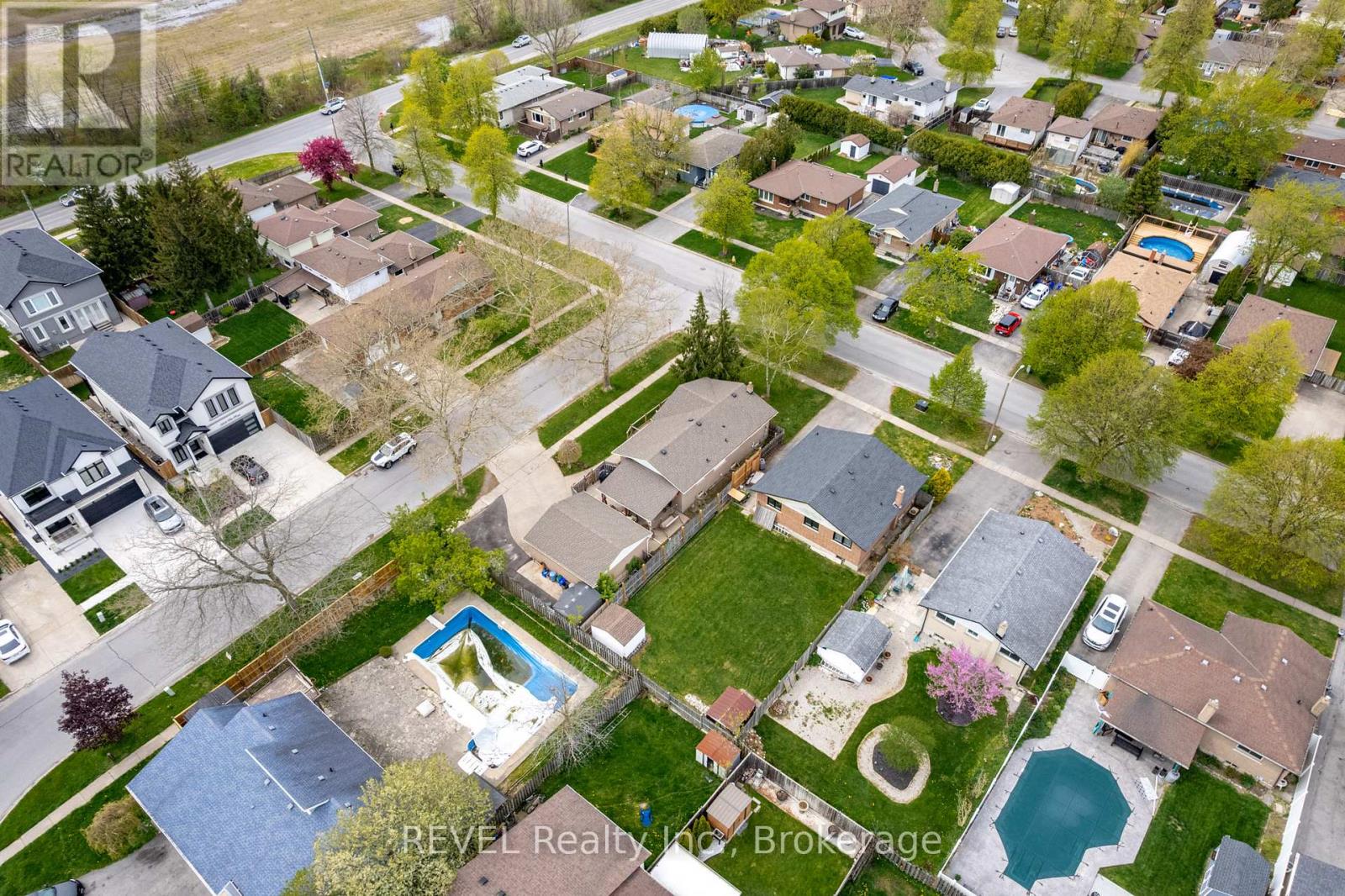 8257 POST ROAD - 42