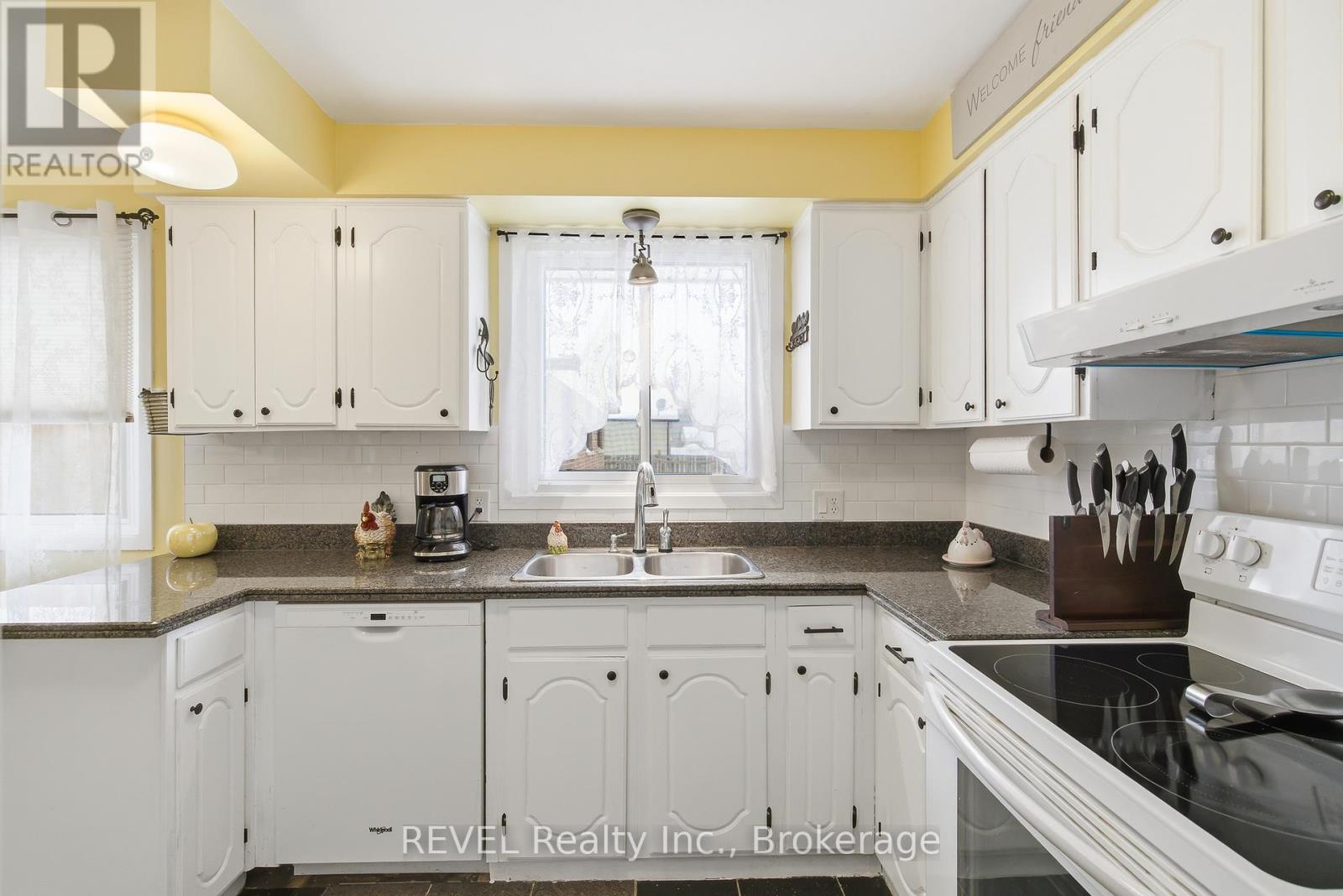 8257 POST ROAD - 6