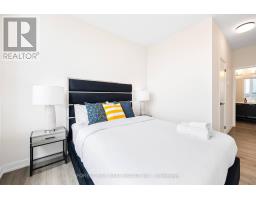 1009 - 2300 St. Clair Avenue W, Toronto, ON M6N0B3 Photo 18