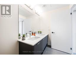 1009 - 2300 St. Clair Avenue W, Toronto, ON M6N0B3 Photo 22