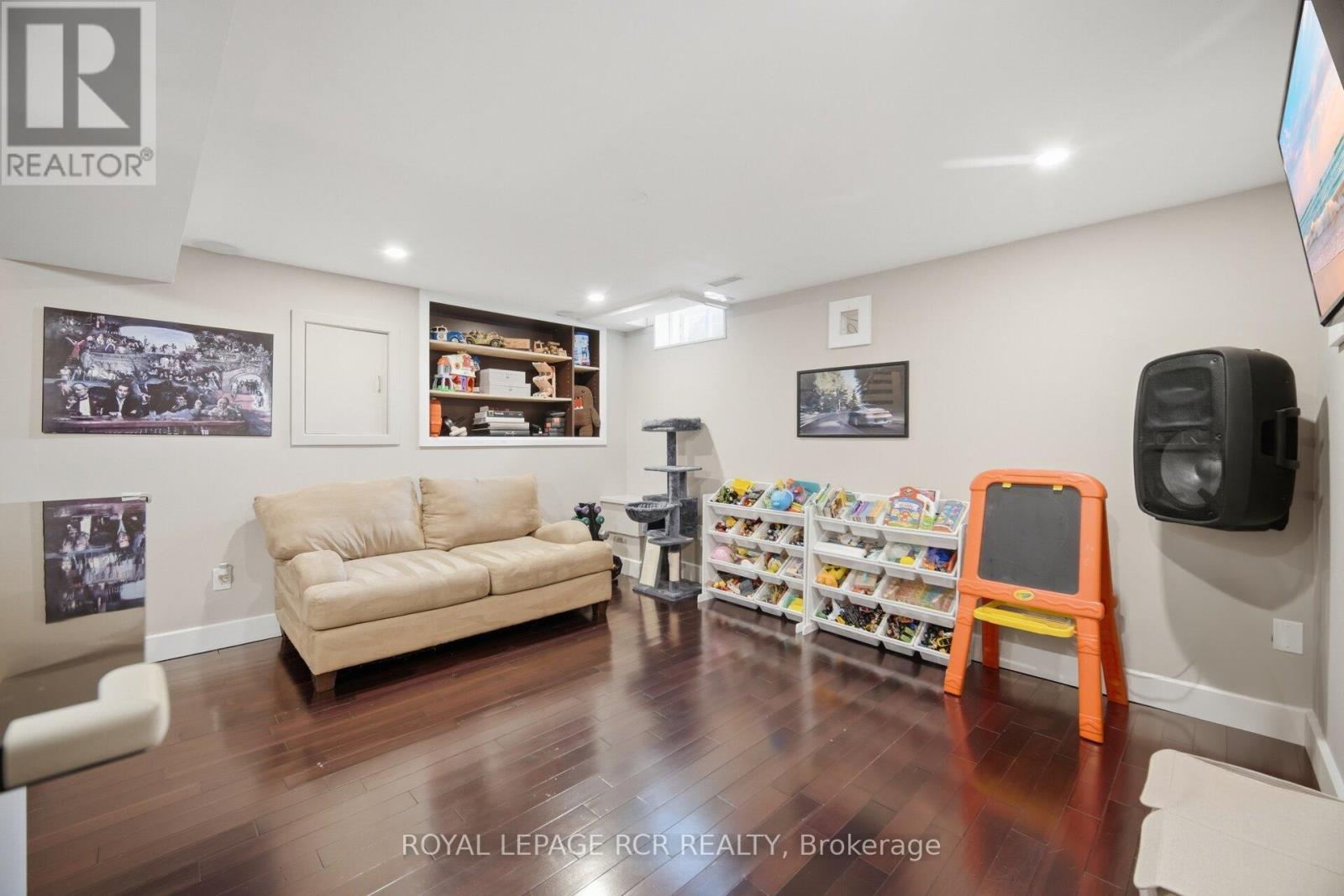 31 ALDERBROOK PLACE - 22