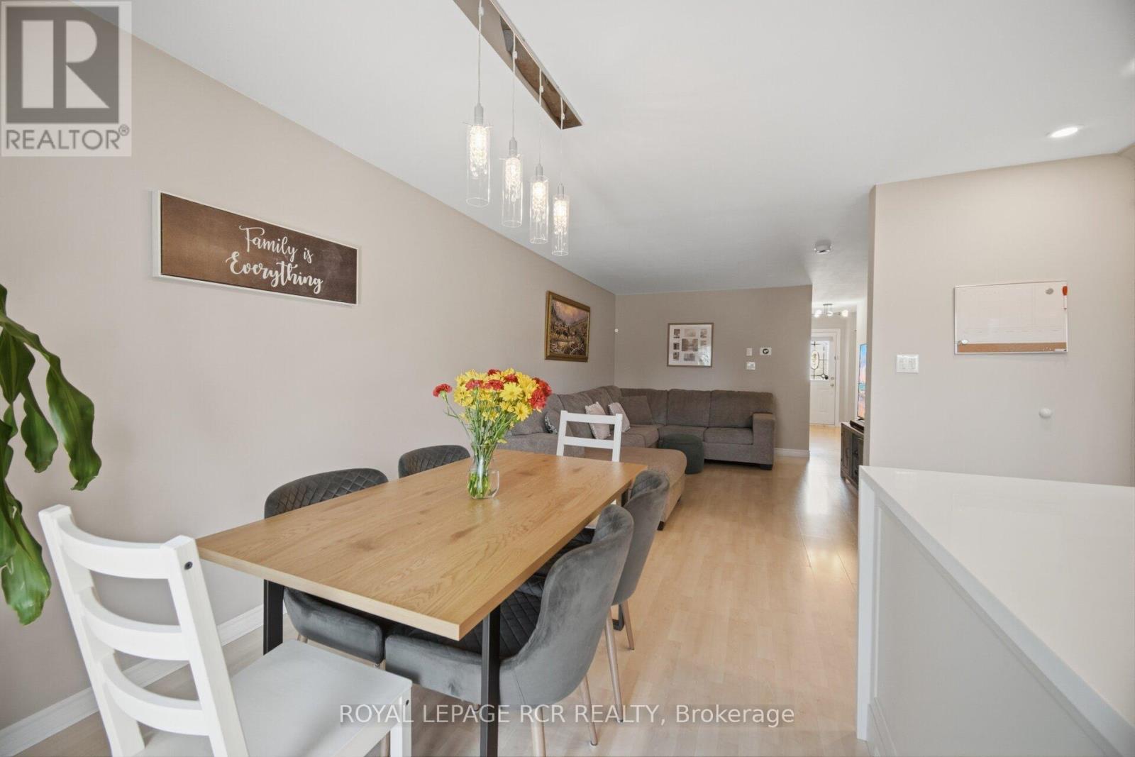 31 ALDERBROOK PLACE - 4
