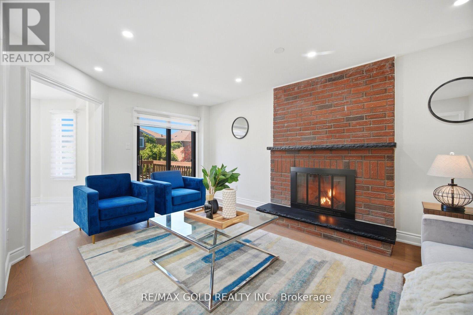 37 LORD SIMCOE DRIVE - 21