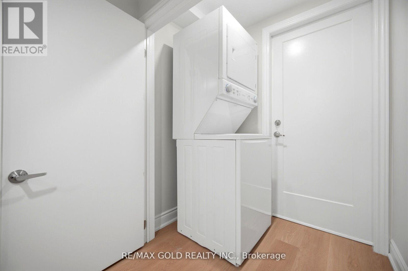 37 LORD SIMCOE DRIVE - 43