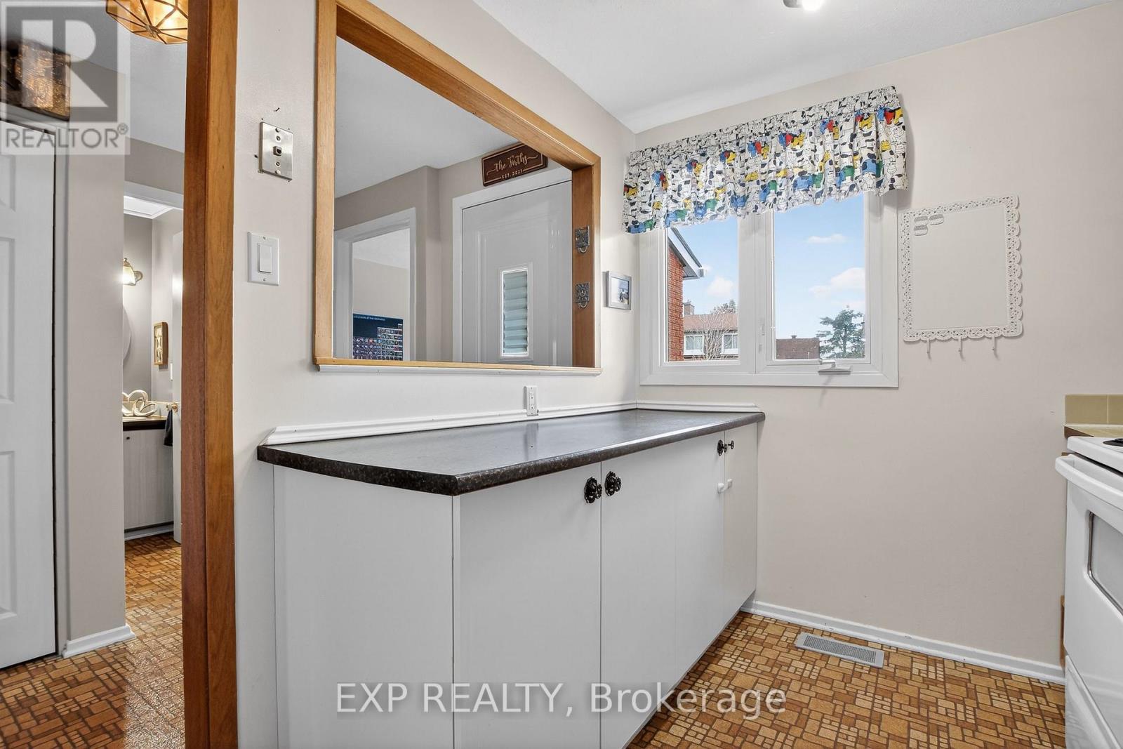 #70 42F BENLEA DRIVE - 9