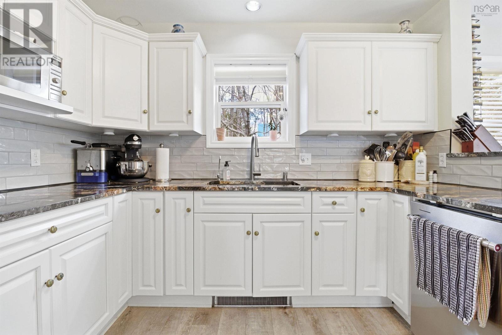 744 Pioneer Drive - 16