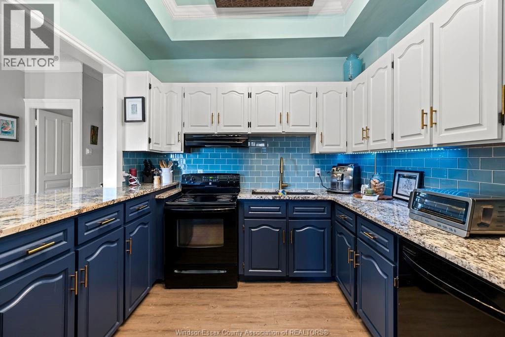 274 CRAWFORD AVENUE - 12