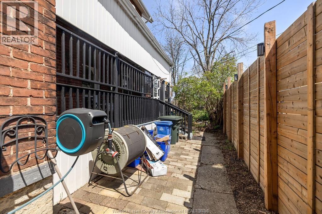 274 CRAWFORD AVENUE - 46
