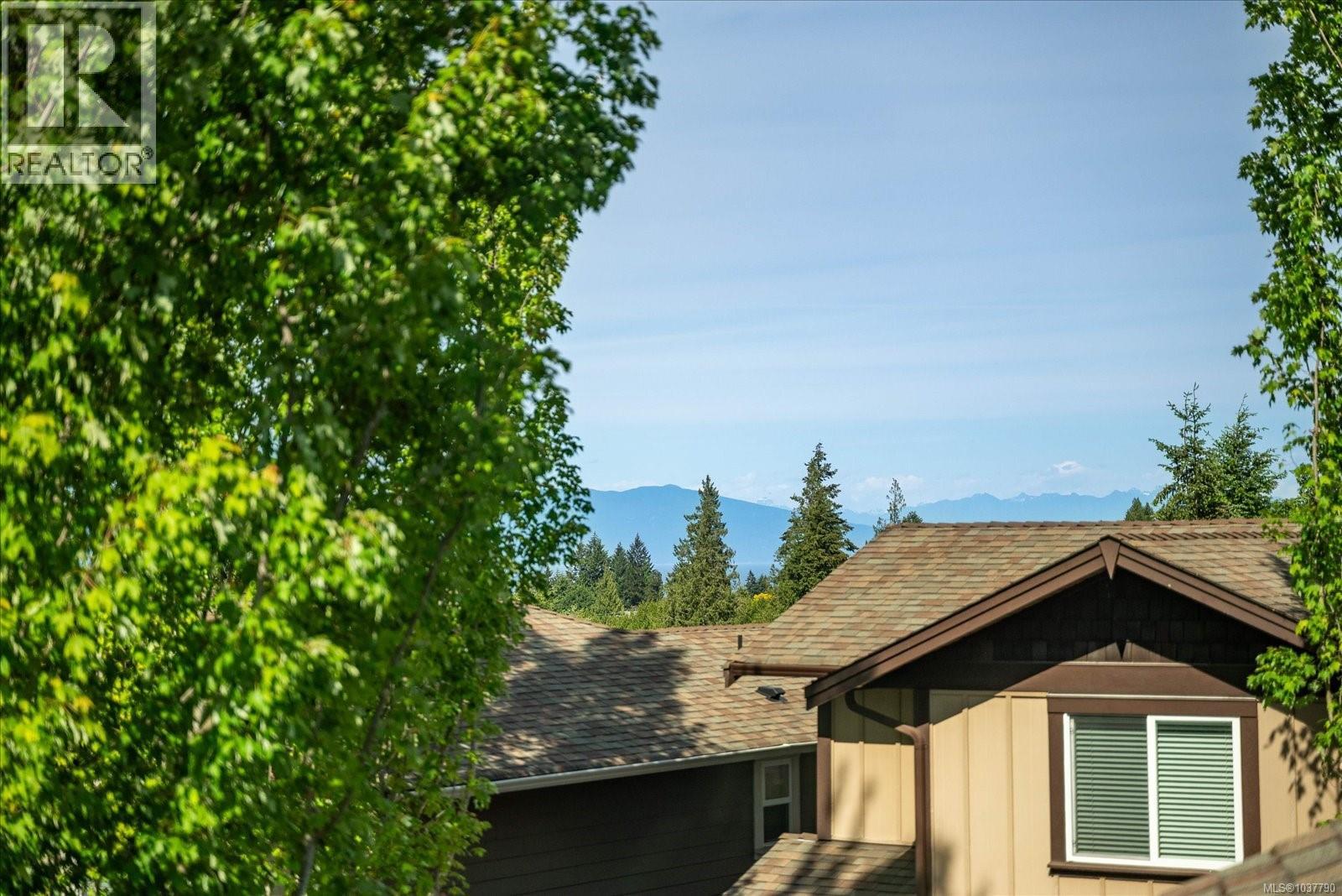6196 Strathcona Pl - 29