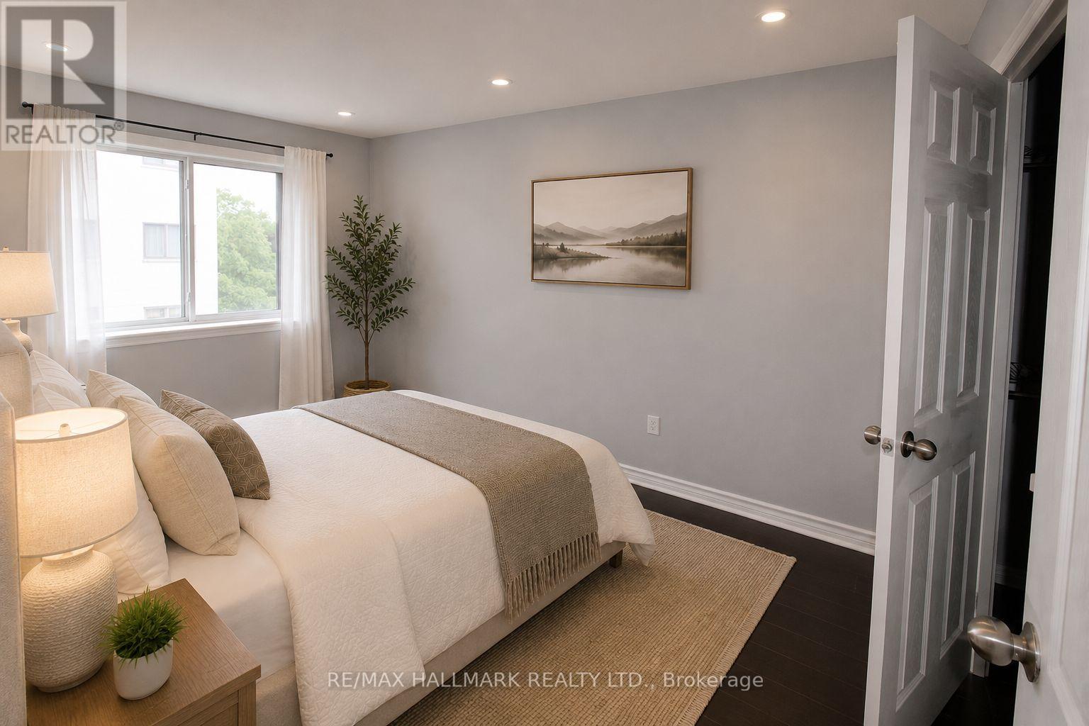 #40 1016 FALGARWOOD DRIVE - 15