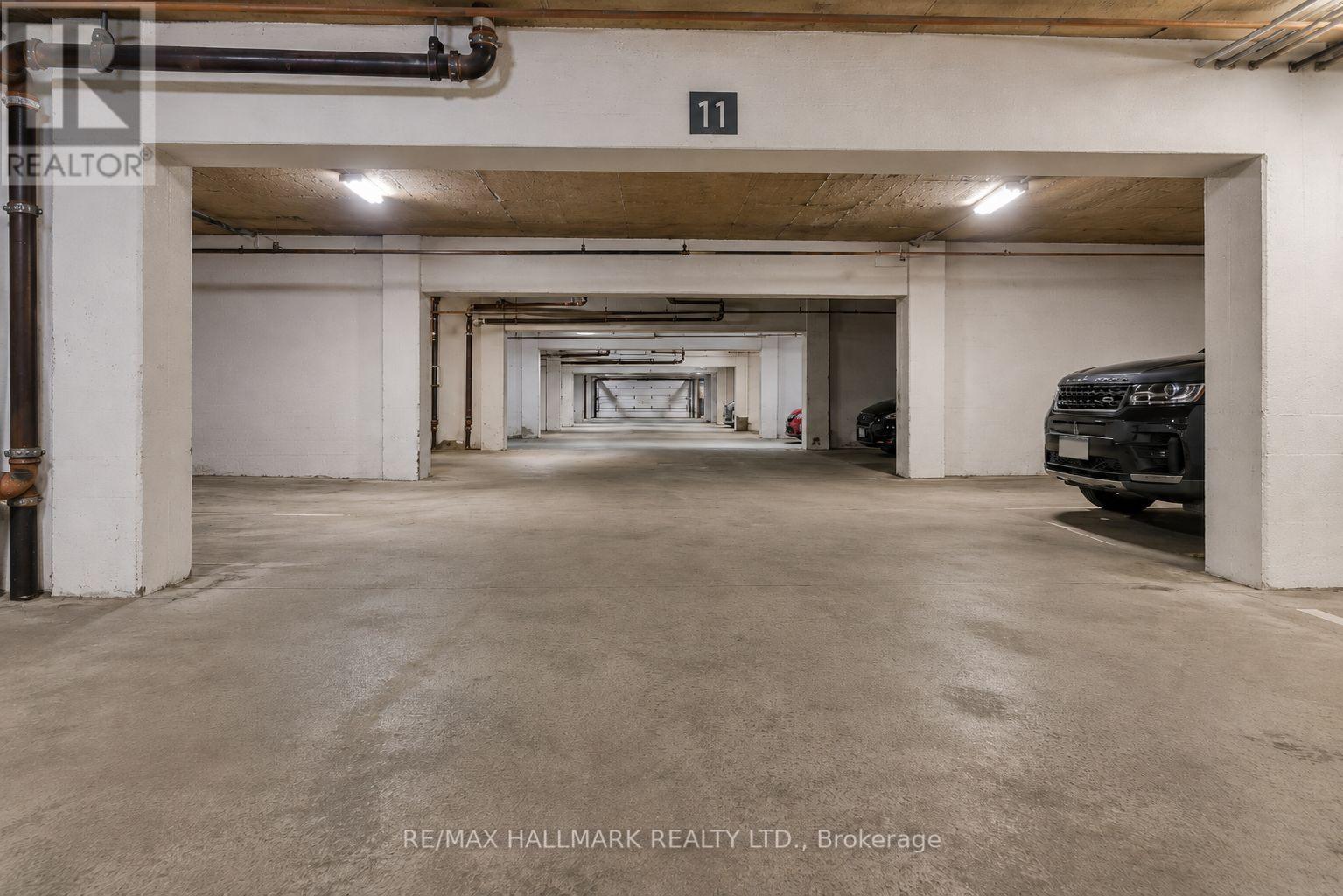 #40 1016 FALGARWOOD DRIVE - 23