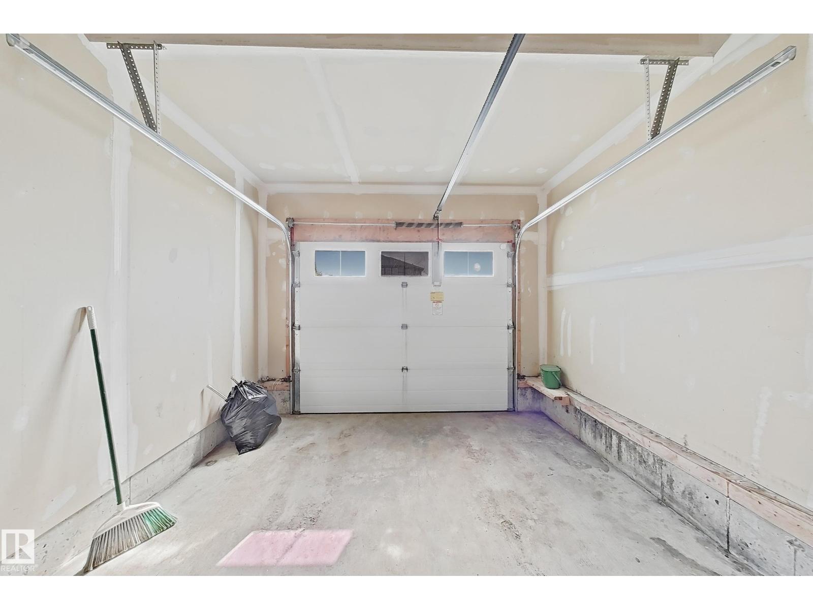 1806 28 ST NW NW - 24