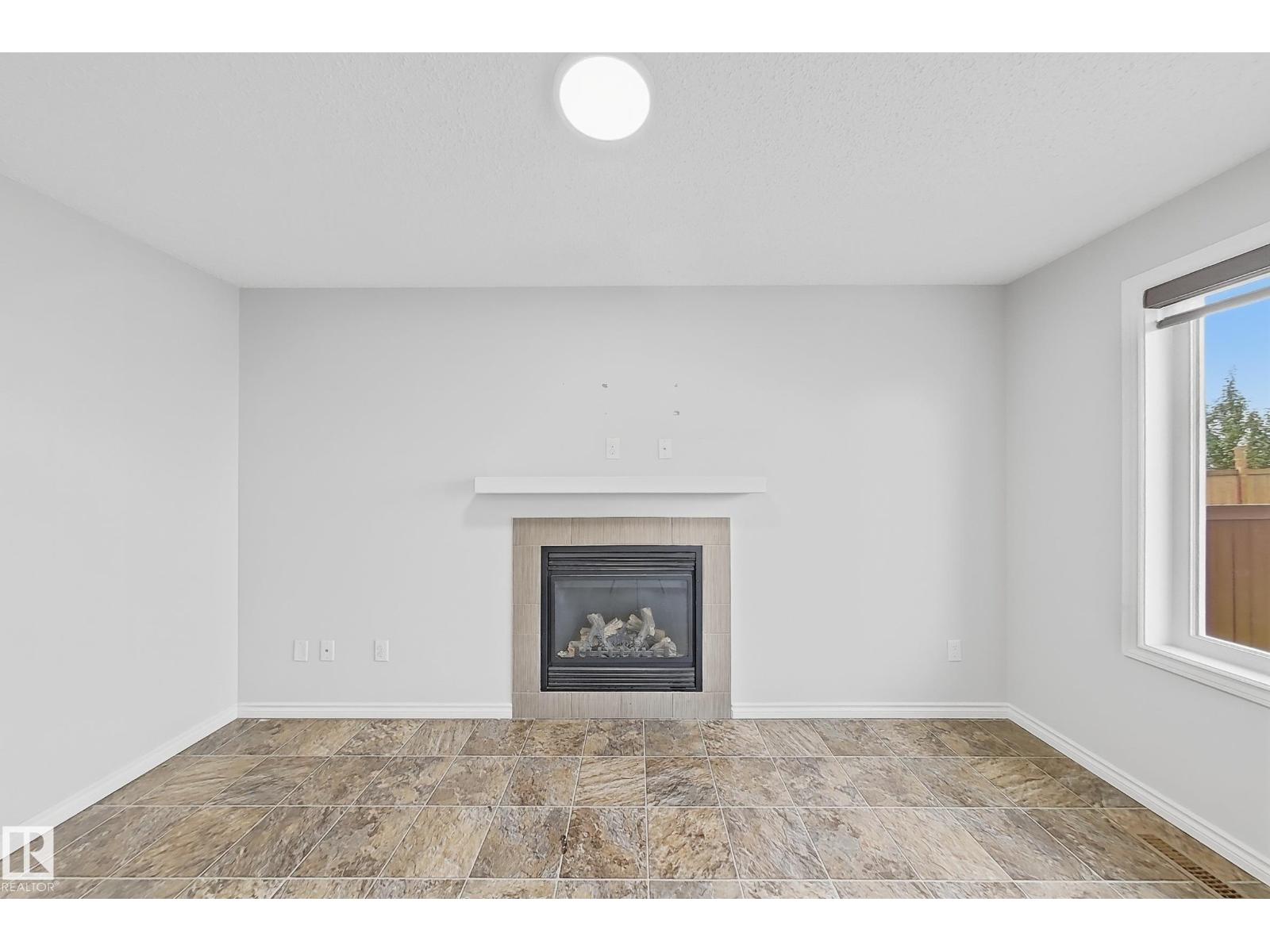 1806 28 ST NW NW - 8