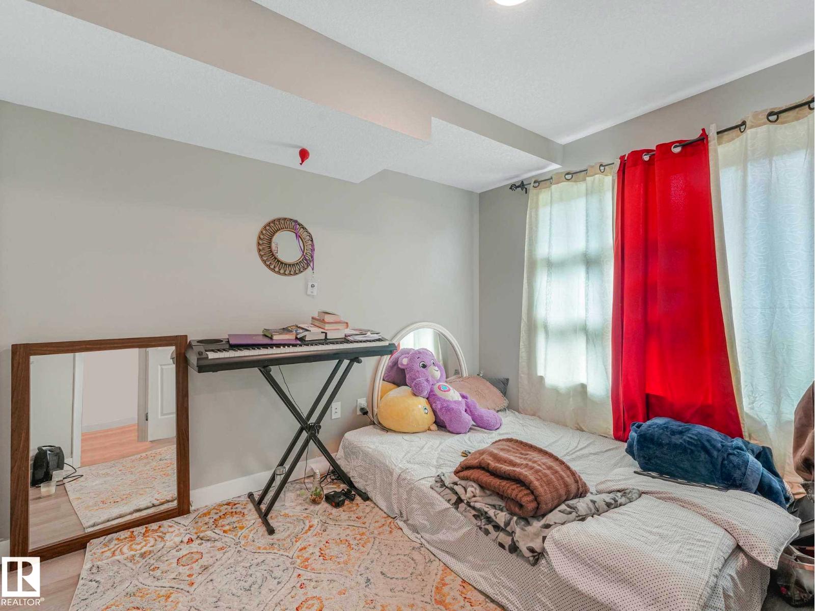 #92 17635 58 ST NW - 18
