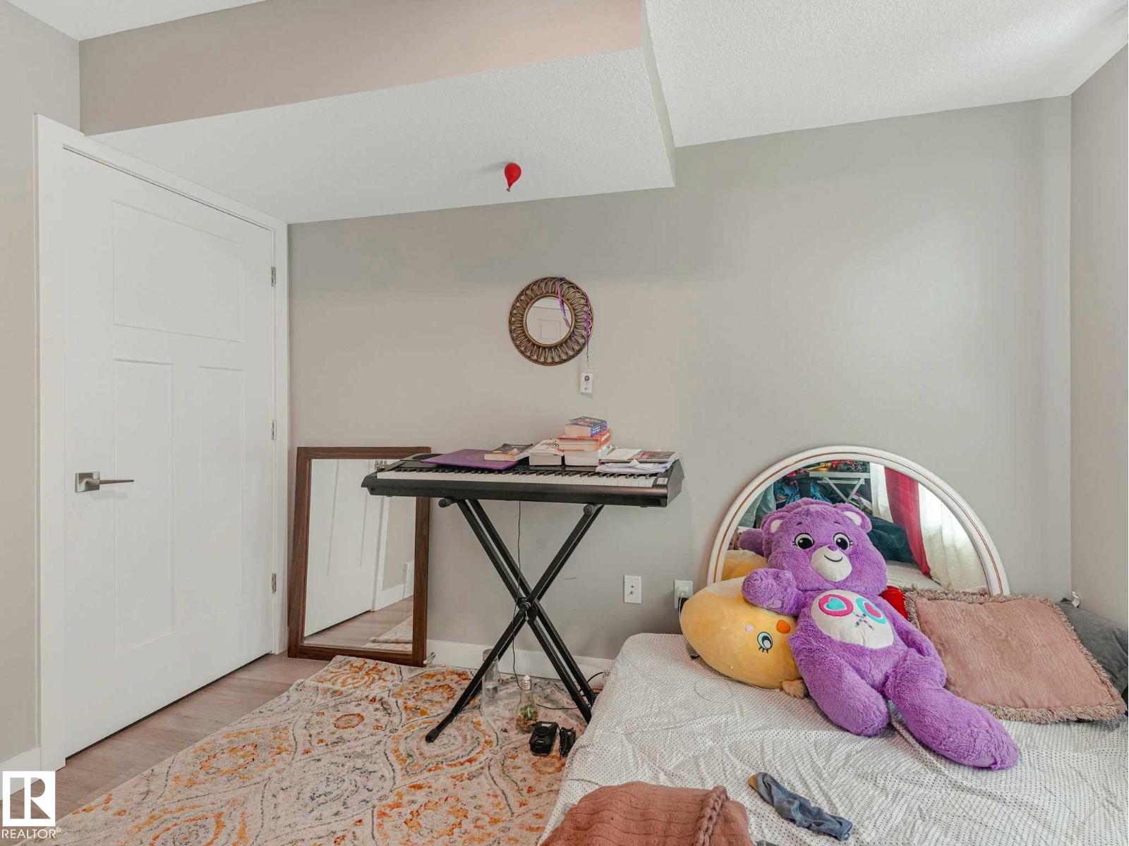 #92 17635 58 ST NW - 19