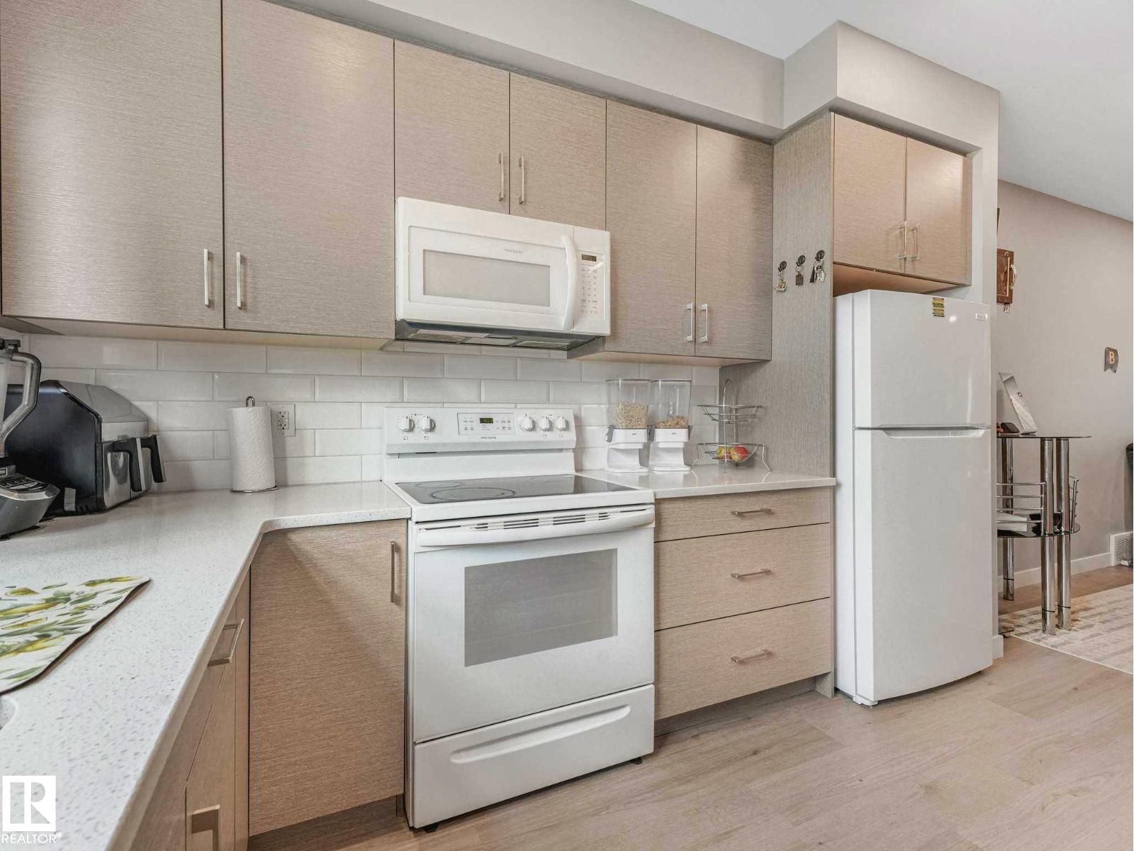 #92 17635 58 ST NW - 4