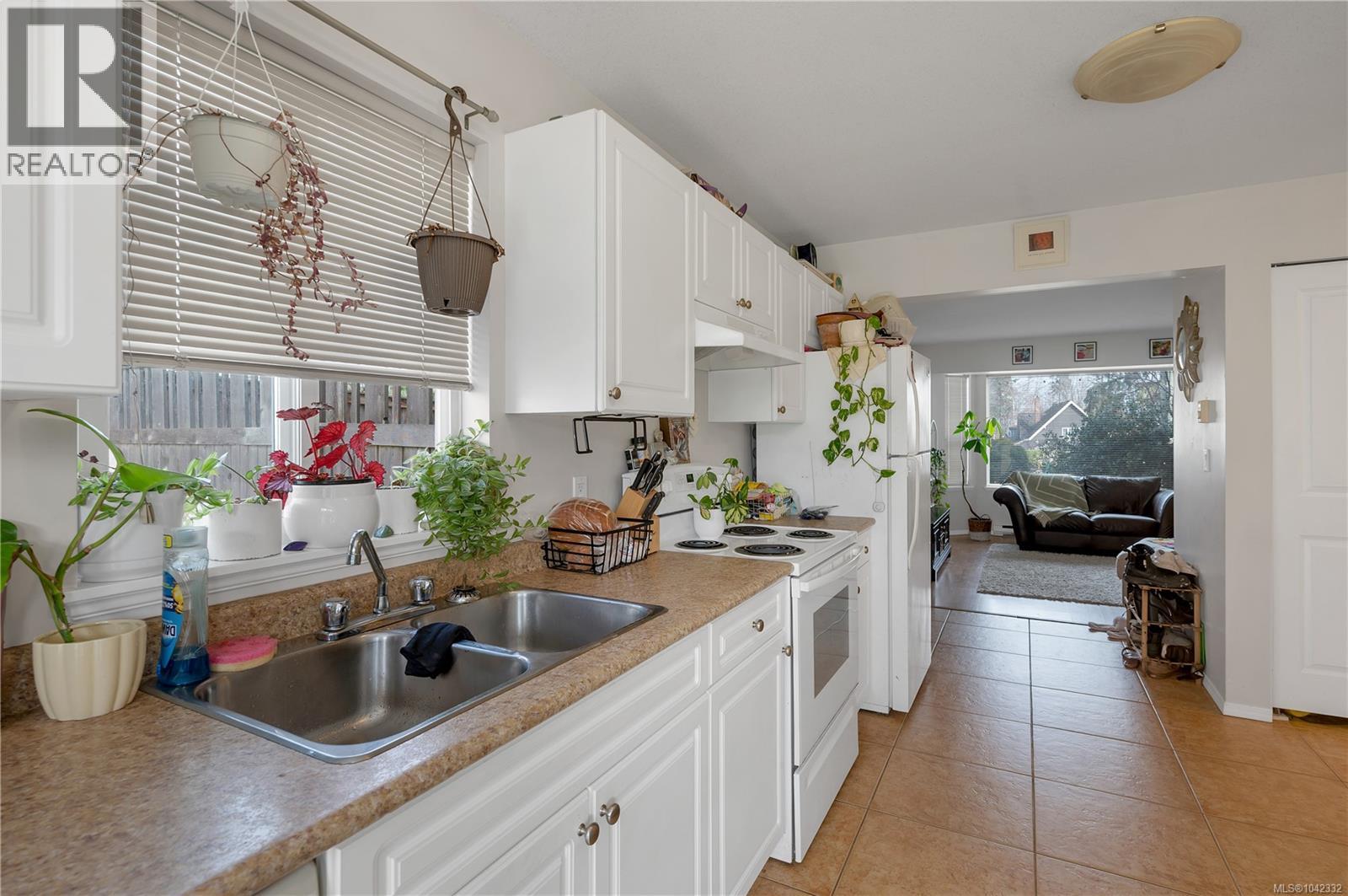 313 Harrogate Rd - 33