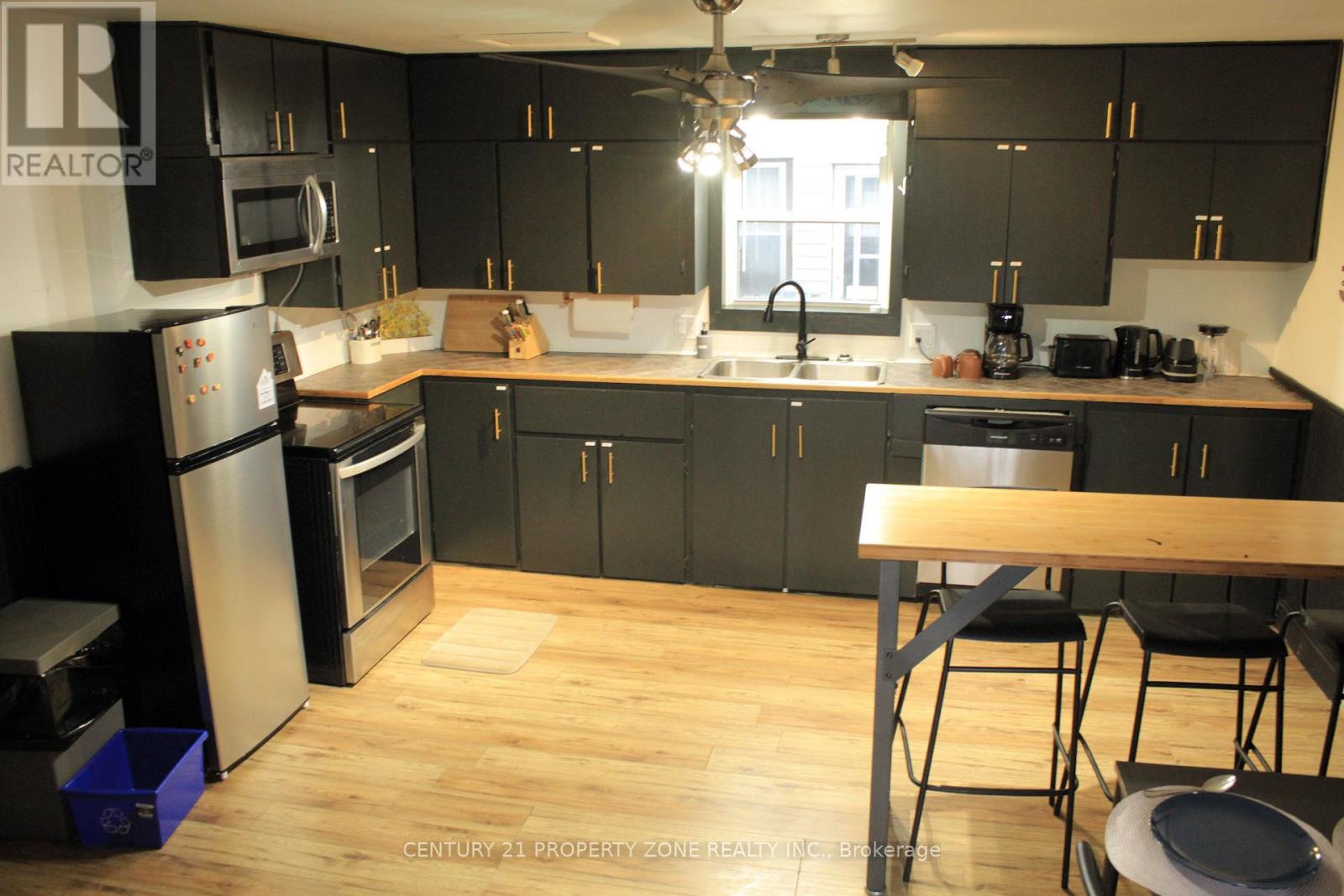 171 MAIN STREET - 13