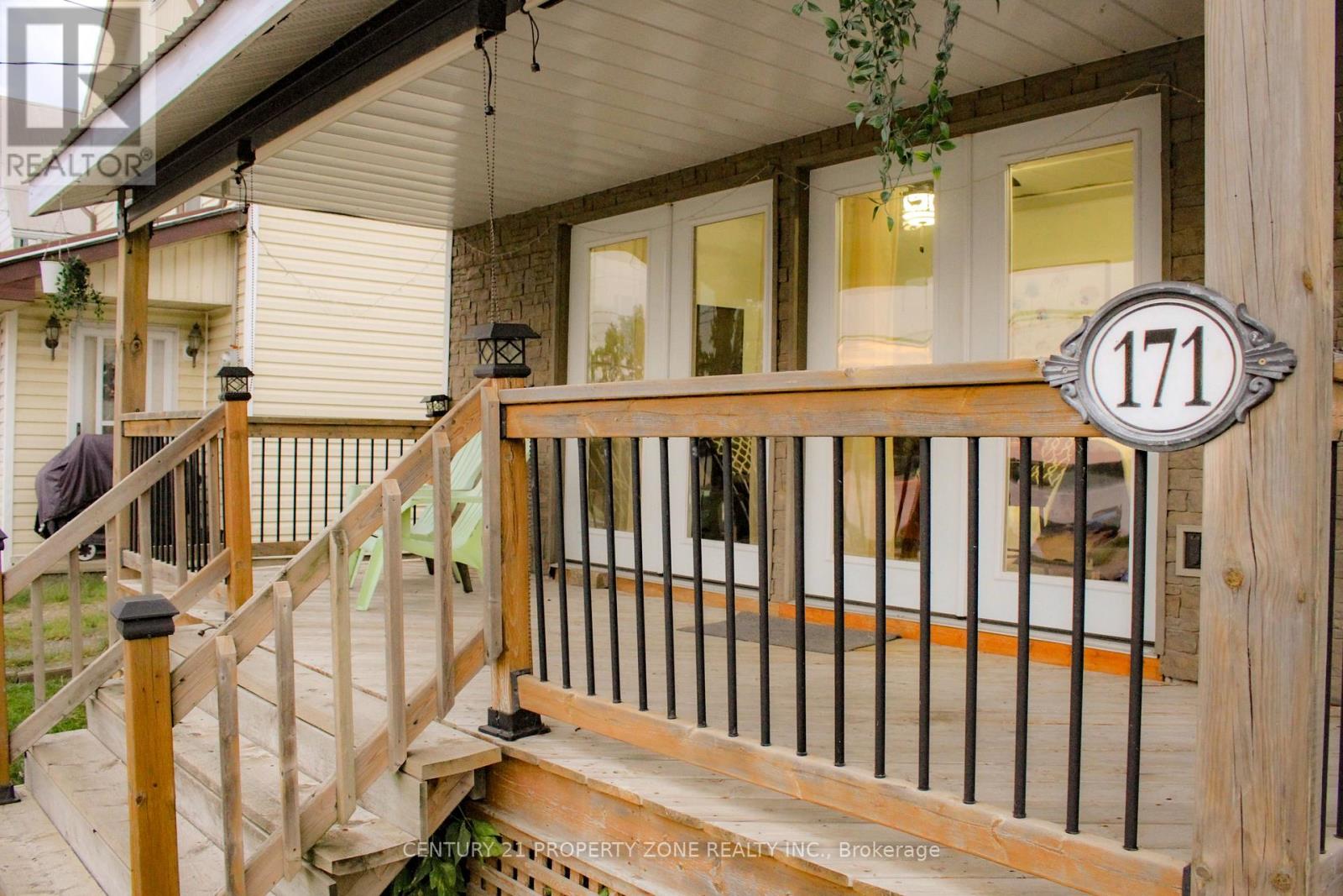 171 MAIN STREET - 5