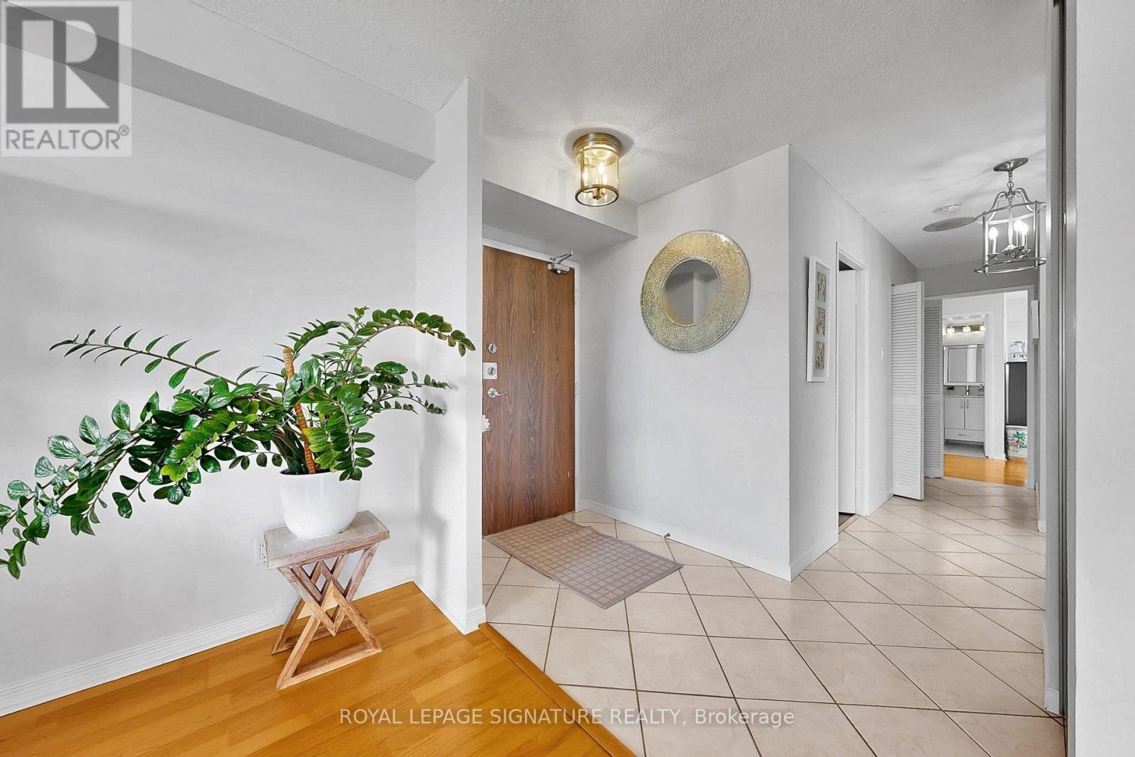 #902 133 TORRESDALE AVENUE - 1