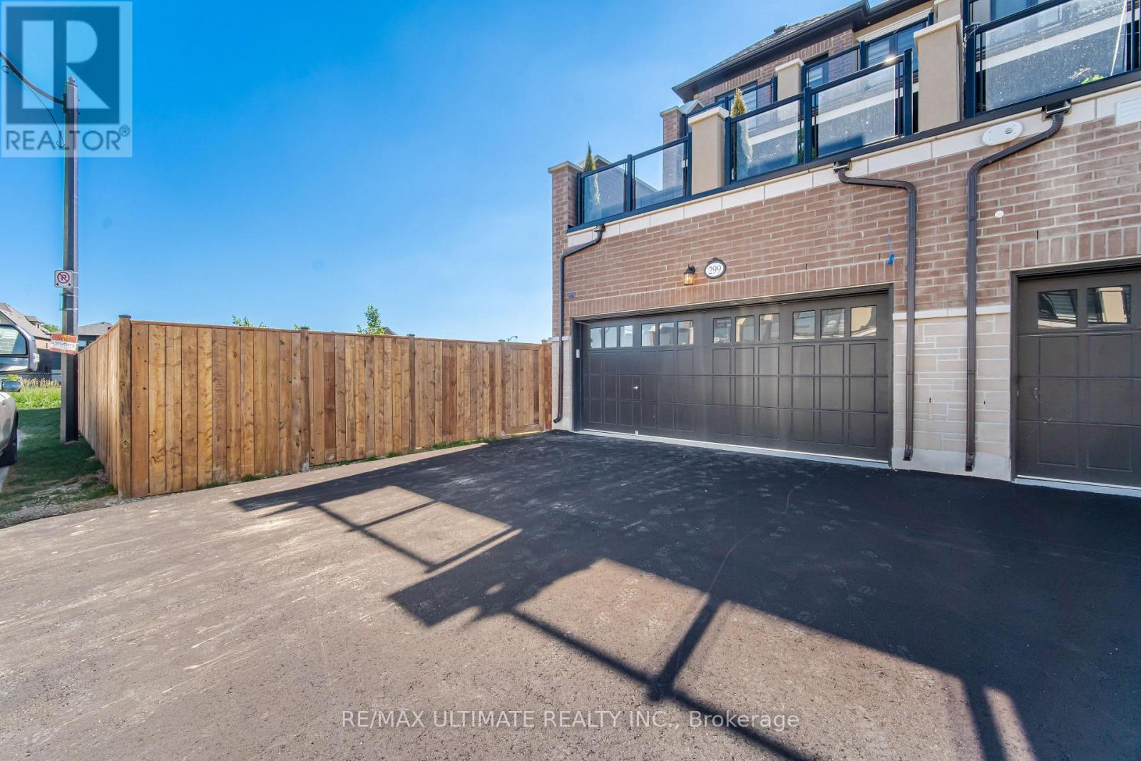 299 INSPIRE BOULEVARD NE - 23