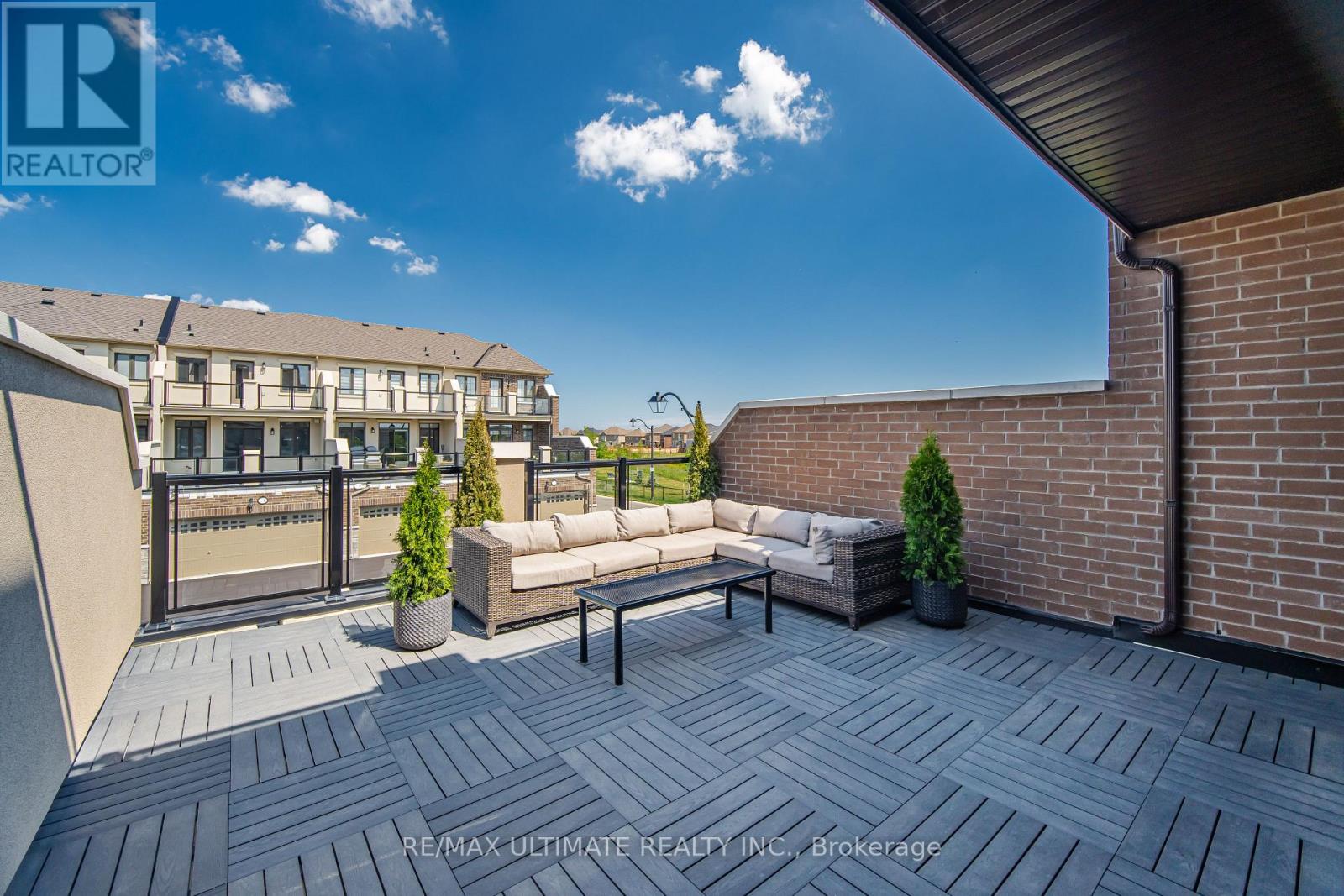299 INSPIRE BOULEVARD NE - 21